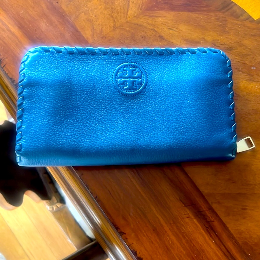Tory Burch Blue Leather Wallet